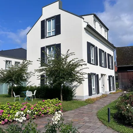 Hotel Julias Gaestehaus
