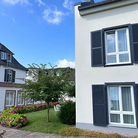 Hotel Julias Gaestehaus *