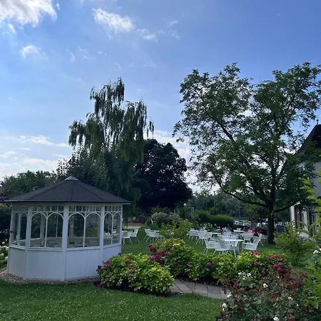 Julias Gaestehaus * Eltville am Rhein