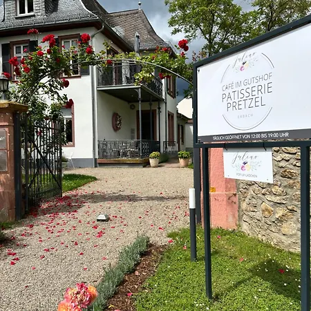 Julias Gaestehaus